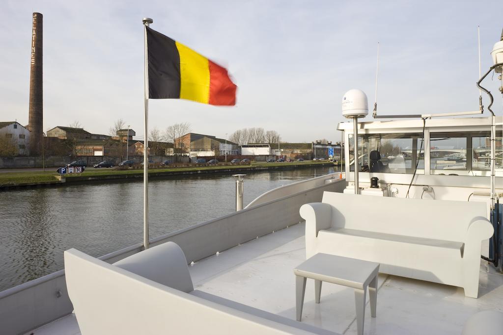 B&B Droomboot Oudenburg Buitenkant foto