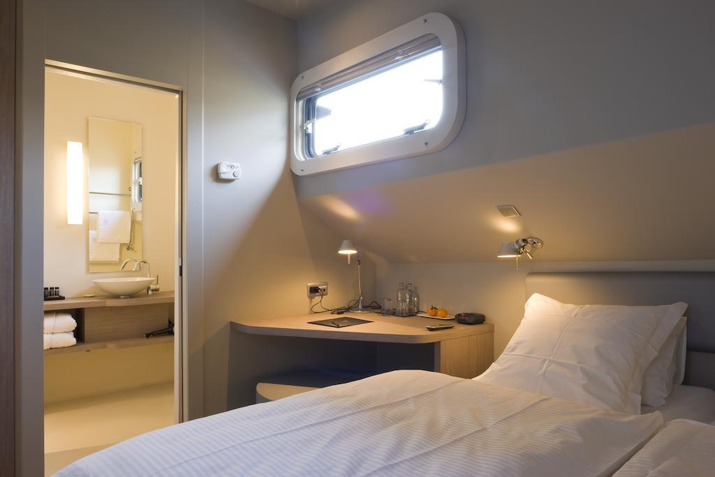 B&B Droomboot Oudenburg Kamer foto