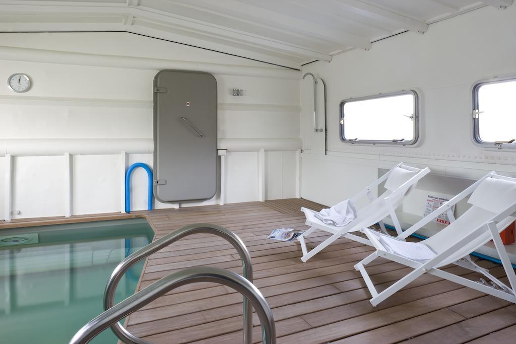B&B Droomboot Oudenburg Buitenkant foto