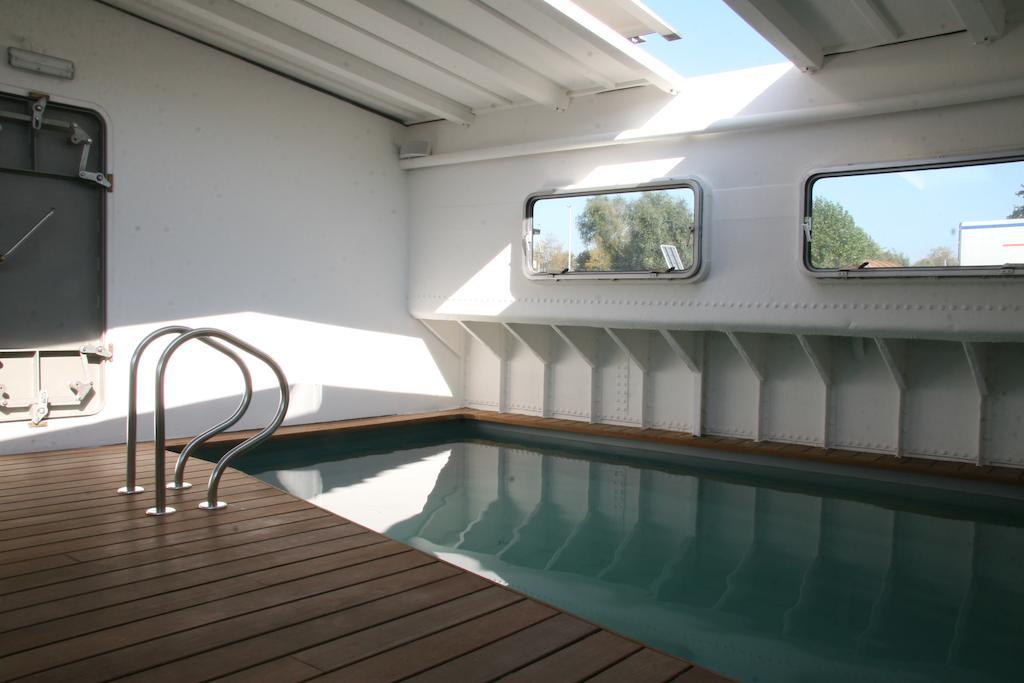 B&B Droomboot Oudenburg Buitenkant foto